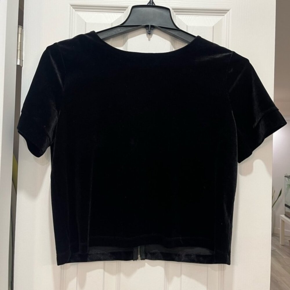 Twik Velvet Short Sleeve Top with Back Zipper Size L Soft Glam